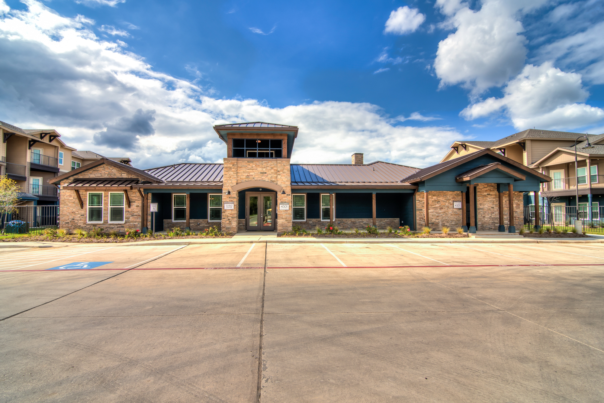 Leasing Center & Clubhouse