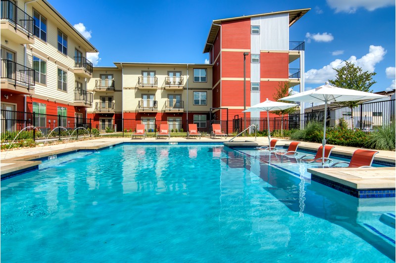 Resort-Style Pool With Tanning Ledge