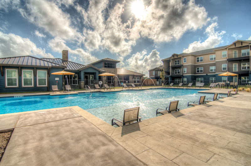 Resort-Style Pool with Tanning Ledge