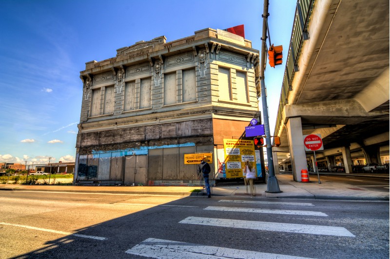 Maureaux Building